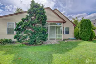 4 Martin Van Buren Dr, Monroe Township, NJ 08831 - Photo 30