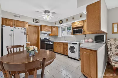 107 Cherry Street, Iselin, NJ 08830 - Photo 10