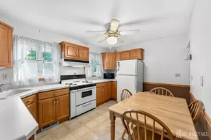 37 Leeds Dr, South Plainfield, NJ 07080 - Photo 10