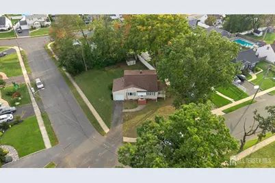 37 Leeds Drive, South Plainfield, NJ 07080 - Photo 6