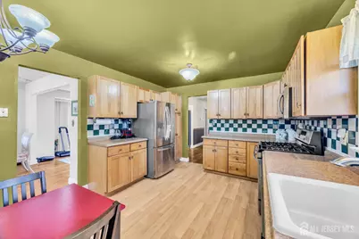 33 Mary Ellen Drive, Edison, NJ 08820 - Photo 18