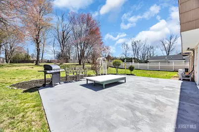33 Mary Ellen Drive, Edison, NJ 08820 - Photo 6