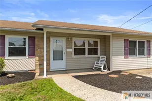 5 Forest Park Terrace, Monroe Township, NJ 08831 - Photo 2