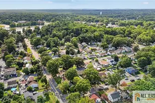 18 Woodland Rd, Spotswood, NJ 08884 - Photo 6