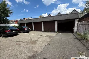 212 Sherman St, Perth Amboy, NJ 08861 - Photo 2