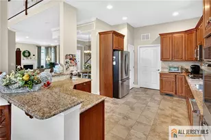 254 Diamond Spring Dr, Monroe Township, NJ 08831 - Photo 10