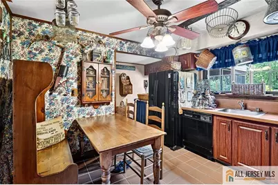 40 Emerald Road, South Brunswick Township, NJ 08824 - Photo 6