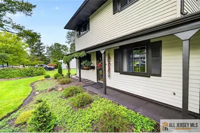 40 Emerald Road, South Brunswick Township, NJ 08824 - Photo 4