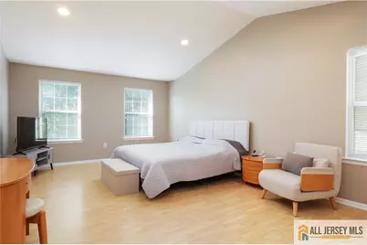 24 Hyde Park Drive, East Brunswick Township, NJ 08816 - Photo 12