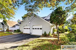 1 Cambridge Dr, Monroe Township, NJ 08831 - Photo 2