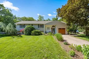 5 Meade Ct, Piscataway Township, NJ 08854 - Photo 1