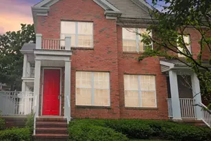 16 Park Square, Metuchen, NJ 08840 - Photo 1