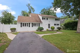 32 Southwood Dr, Old Bridge Township, NJ 08857 - Photo 1