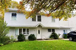 21 Raleigh Rd, Edison, NJ 08817 - Photo 1