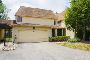 14 Carriage Pl, Edison, NJ 08820 - Photo 1