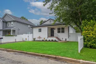 976 Woodmere Dr, Keyport, NJ 07735 - Photo 1