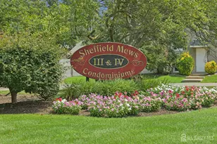 8 Ashford Ct, Sayreville, NJ 08872 - Photo 1