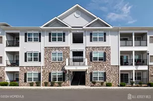 936 Vanderbergh Blvd, Monroe Township, NJ 08831 - Photo 1