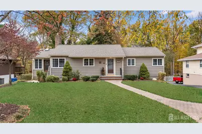 568 Mountainview Terrace, Dunellen, NJ 08812 - Photo 1