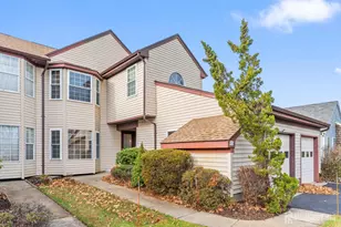 62 Yorkshire Dr, Monroe Township, NJ 08831 - Photo 1
