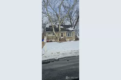32 N Pennington Road N, New Brunswick, NJ 08901 - Photo 1