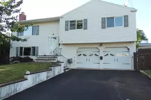 118 Benart Pl, Middlesex, NJ 08846 - Photo 1