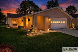 297 Yardley Dr, Monroe Township, NJ 08831 - Photo 1