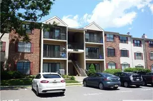 388 Lancaster Ct, Piscataway Township, NJ 08854 - Photo 1