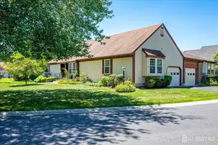10B Betsy Ross Dr, Monroe Township, NJ 08831 - Photo 1
