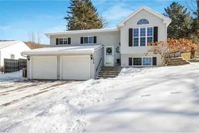 1219 Carpenter Avenue, Eau Claire, WI 54703 - Photo 1