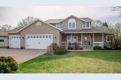4718 Oak Bluff Court, Eau Claire, WI 54701 - Photo 1
