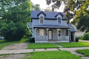 913 8th Street #1 &amp 2, Menomonie, WI 54751 - Photo 1