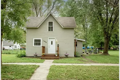 1426 Knapp Street, Menomonie, WI 54751 - Photo 1