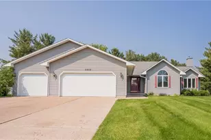 3502 Parkside Circle, Eau Claire, WI 54701 - Photo 1