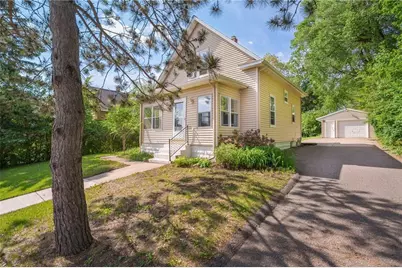 1528 Bellevue Avenue, Eau Claire, WI 54703 - Photo 1
