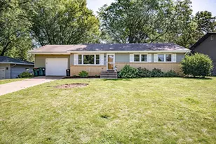 1324 Sycamore St, River Falls, WI 54022 - Photo 1