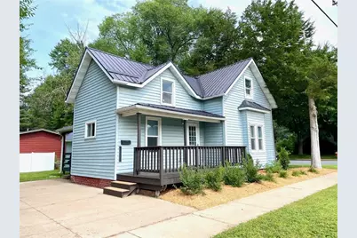 921 14th Avenue, Menomonie, WI 54751 - Photo 1
