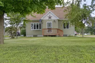 612 E Broadway St, Blair, WI 54616 - Photo 1