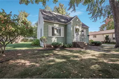 2913 Uranus Avenue, Eau Claire, WI 54703 - Photo 1