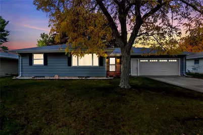 914 E Tyler Avenue, Eau Claire, WI 54701 - Photo 1