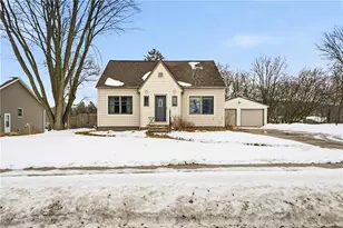 4903 Jeffers Rd, Eau Claire, WI 54703 - Photo 1