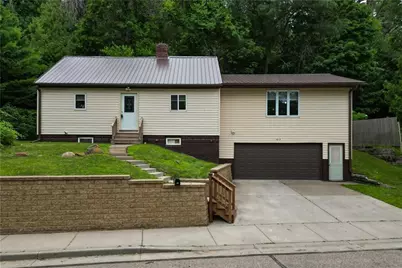 1612 11th Street, Eau Claire, WI 54703 - Photo 1