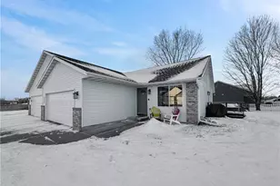 2515 Ridgewood St, Menomonie, WI 54751 - Photo 1