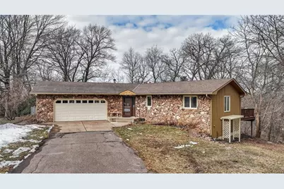 609 Manor Court, Altoona, WI 54720 - Photo 1