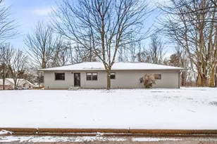 3019 Deerfield Dr, Eau Claire, WI 54703 - Photo 1