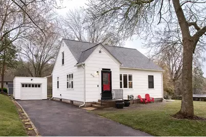 2134 14th Street, Eau Claire, WI 54703 - Photo 1