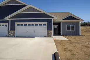 3329 Sunflower Ln, Eau Claire, WI 54703 - Photo 1