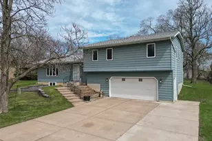 2107 15th St, Eau Claire, WI 54703 - Photo 1