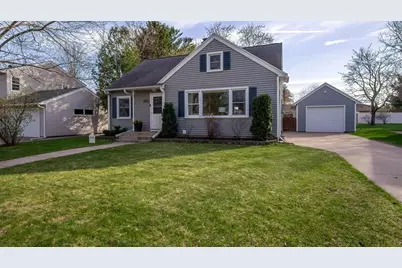 2728 Clark Place, Eau Claire, WI 54701 - Photo 1