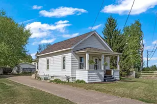 906 Cameron St, Eau Claire, WI 54703 - Photo 1